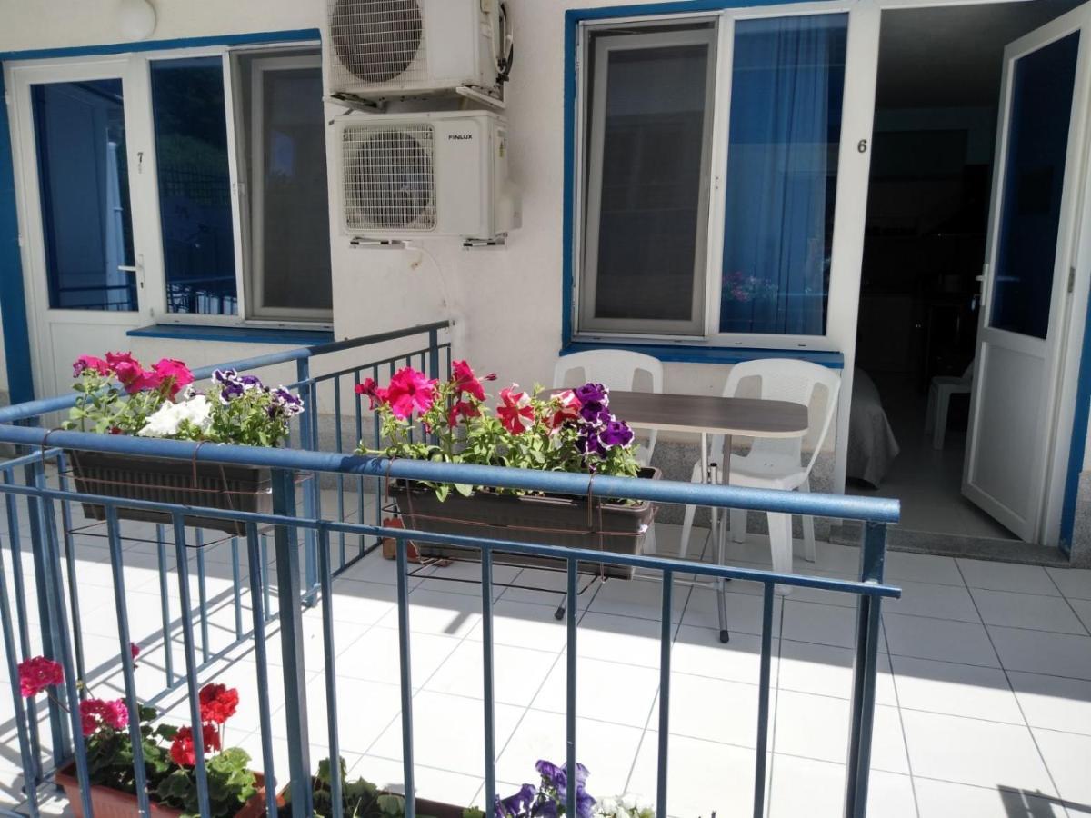 The Blue Studio - In A Complex Next To The Beach By Flаt Manаger Pomorie Kültér fotó
